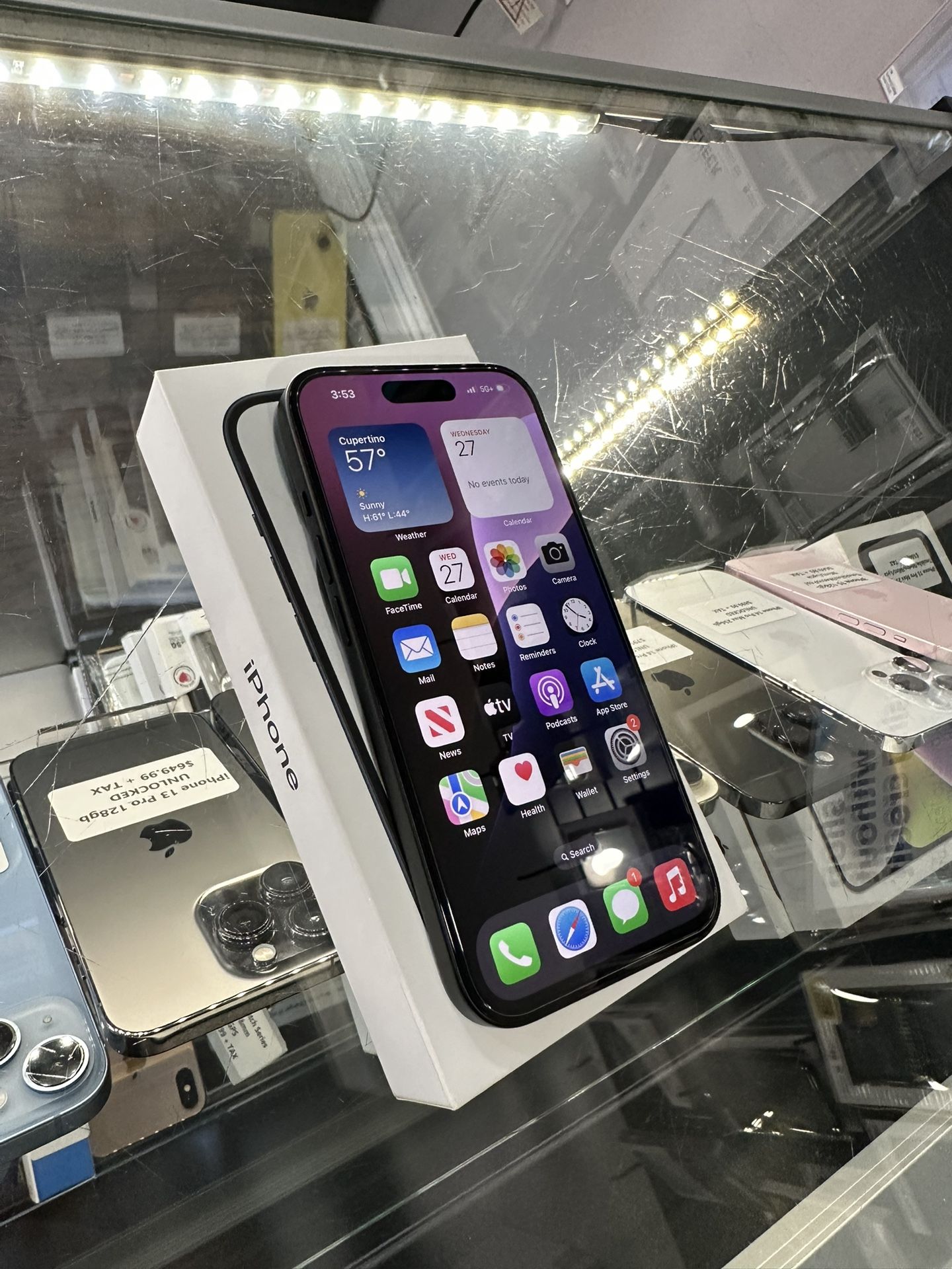 iPhone 15 128gb AT&T/FirstNet/Cricket 100% BATTERY HEALTH 