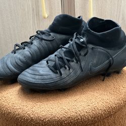 Nike Phantom Luna 2 Pro 