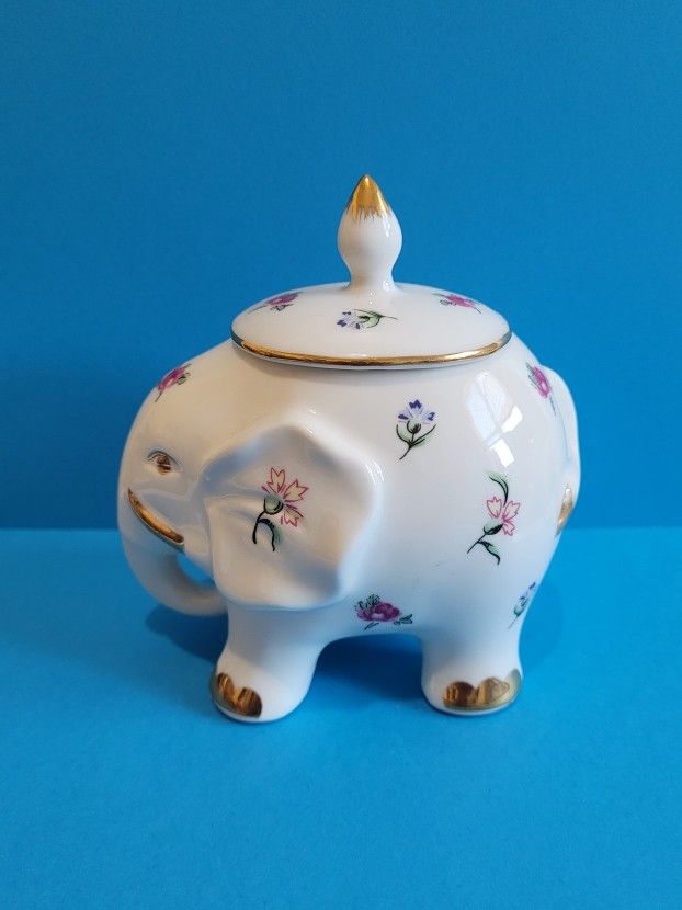 Peppertree Tabletops Fine Porcelain Elephant Sugar Floral Gold 3" X 4"