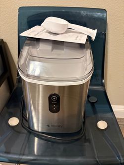 Nugget icemaker