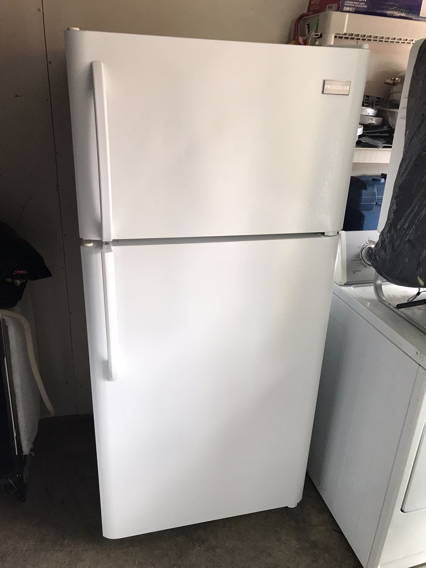 Refrigerator 