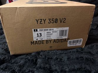Yeezy 350 bone