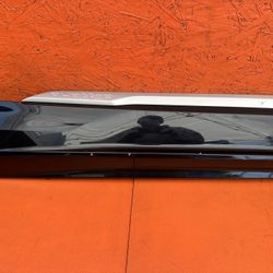2020 2021 2022 2023 AUDI Q7 SQ7 RIGHT PASSENGER REAR DOOR MOLDING OEM 4M0583970N