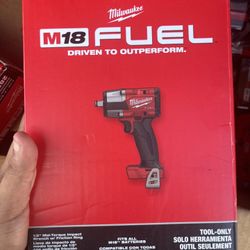Milwaukee 2962-20 M18 Fuel 1/2" Mid-Torque Impact Wrench