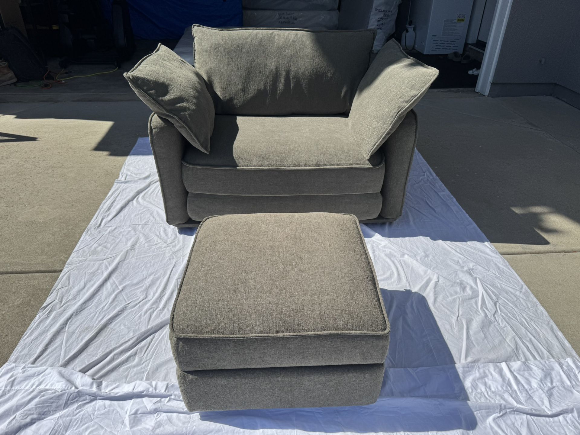 Koala 46” Twin Sleeper Sofa with Storage Footrest