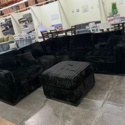 Sectional set
