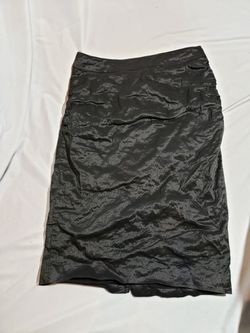 Black BCBG Maxazaria pencil skirt size 4