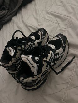 Balenciaga Runner Sneakers Black White