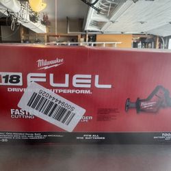 Milwaukee M18 FUEL 18V Lithium-Ion Brushless Cordless HACKZALL Reciprocating Saw (Tool-Only)