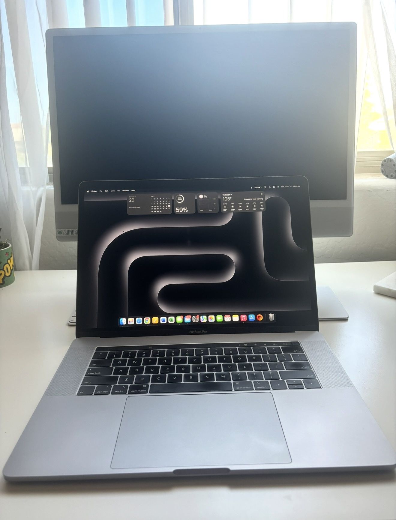 15” MacBook Pro (TouchBar)
