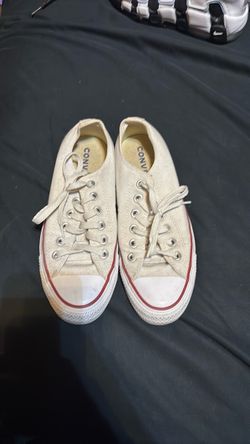 Converse Chuck Taylor Low Top Sneakers