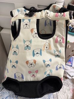 Front mounted dog pack