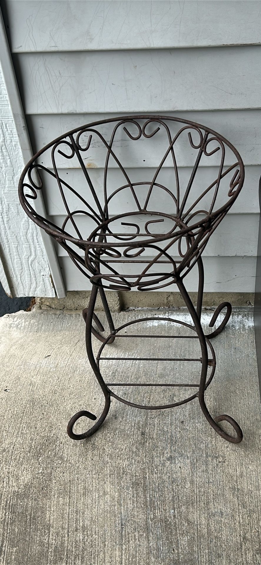Heavy duty metal iron flower plant stand. Still available