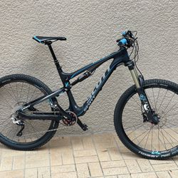 Scott genesis 710 Carbon Fiber MTB Mountain bike Black Blue Medium 27.5”