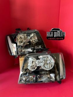 Chevy Tahoe 2007-2014 headlight