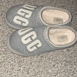 Gray Uggs 