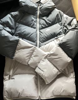 NIKE puffer jacket