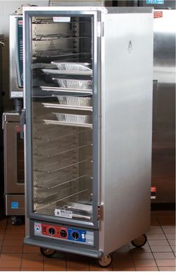 Used - standing food warmer - Metro C519-CFC-U C5 1 Series Heated Holding & Proofing Cabinet