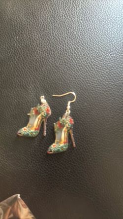 Acrylic earrings heels