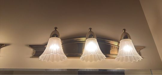 3-Light Brass Vanity Bar Light Fixture