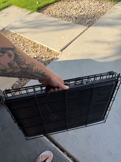 Medium size dog crate