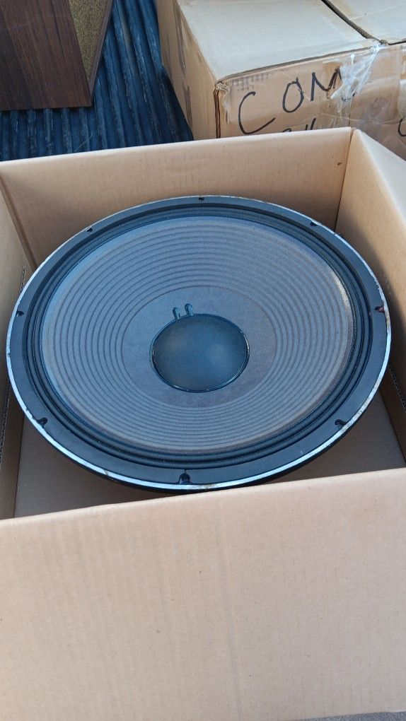JBL C8R 2225 Speaker