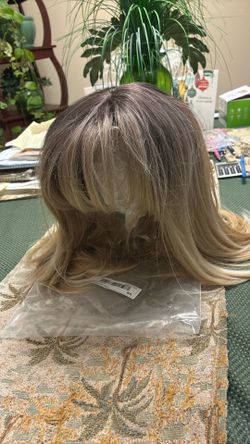 Short Brown And Blonde Wig