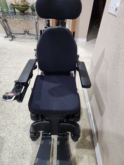 Quantum Power Chair
