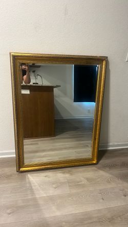 Beautiful mirror 46 by 36