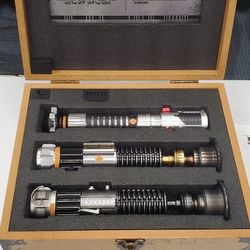 D23 Expo 2022 Star Wars Obi Wan Kenobi Legacy Lightsaber Hilt Box Set LE 1/3000