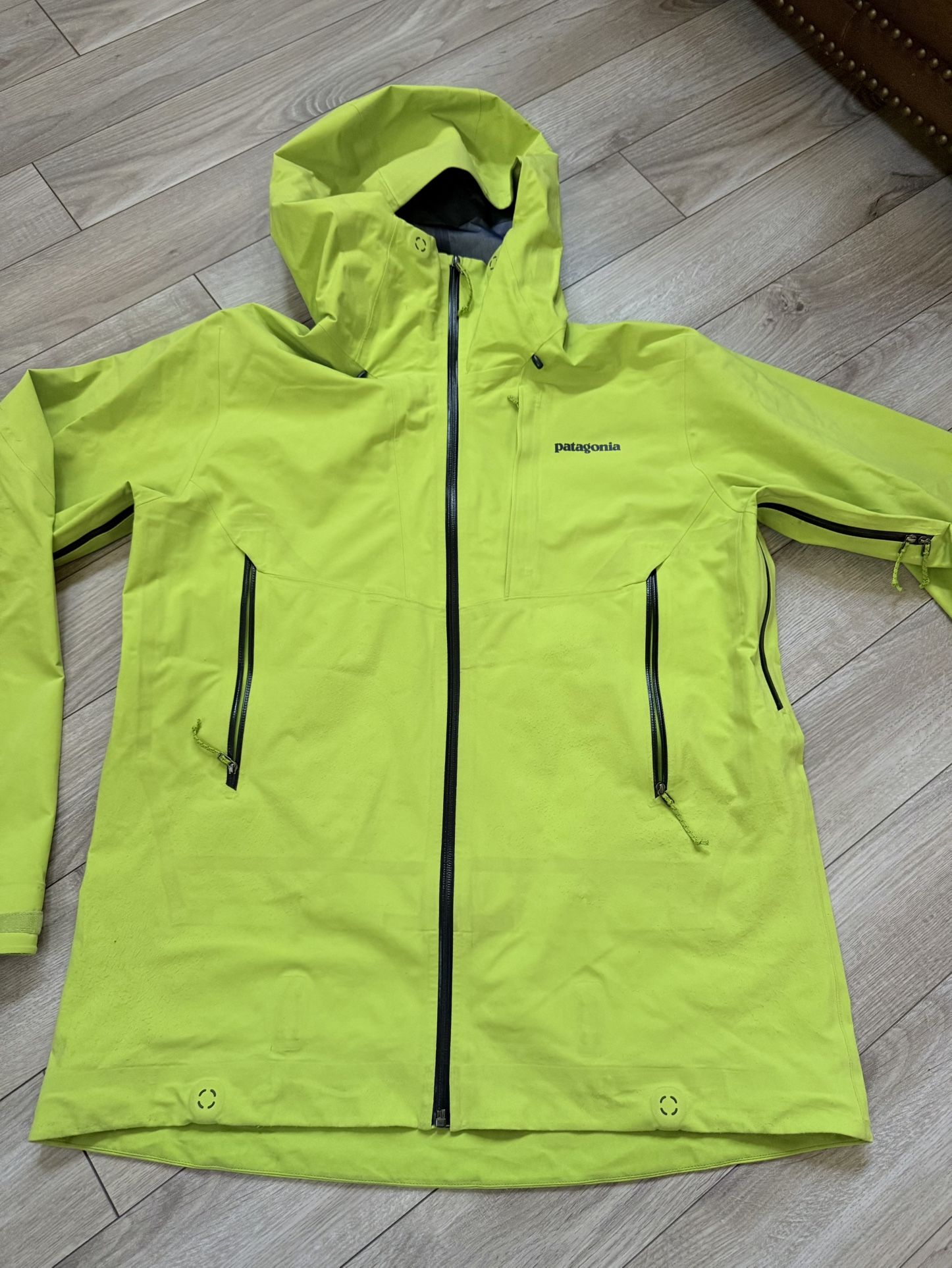 Patagonia Waterproof Jacket Men Size L