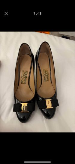 FERRAGAMO SIZE 8