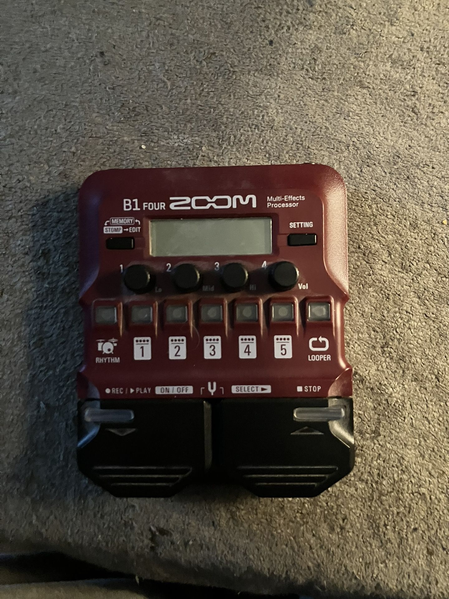 Zoom B1 Four Pedal