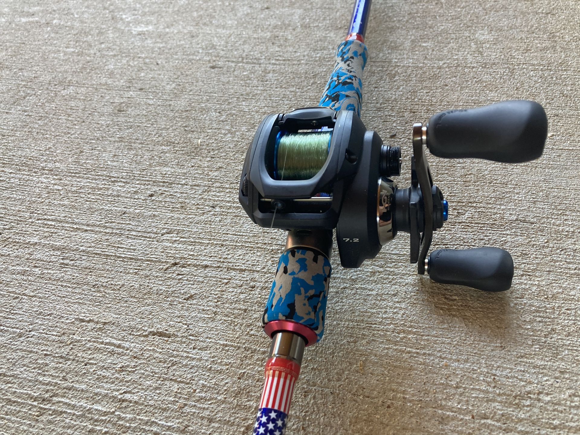 Shimano SLX 151 HG DC w/ Favorite Fishing Defender rod