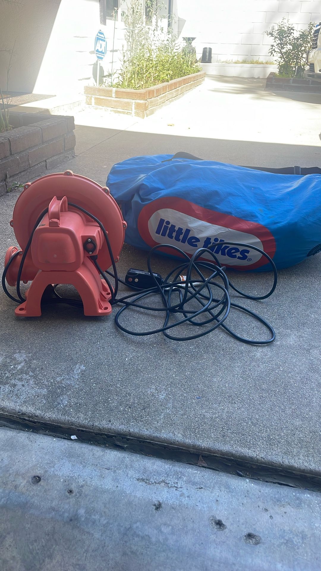 Small Bouncy House