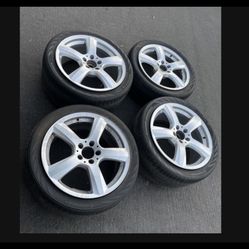 4 — 255/40r18 285/35r18 5x112 5x4.41 Stock Mercedes E350 CLA CLS C300 Audi Vw Wheels Rims 80% Treads Tires!!!