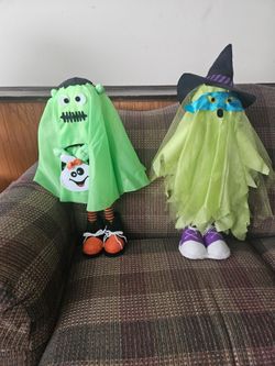 Halloween Decorations HUGE LOT