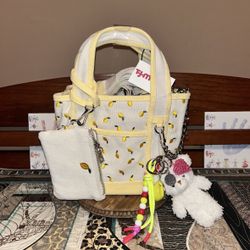 Madden Girl Mini Tote, Lemon
