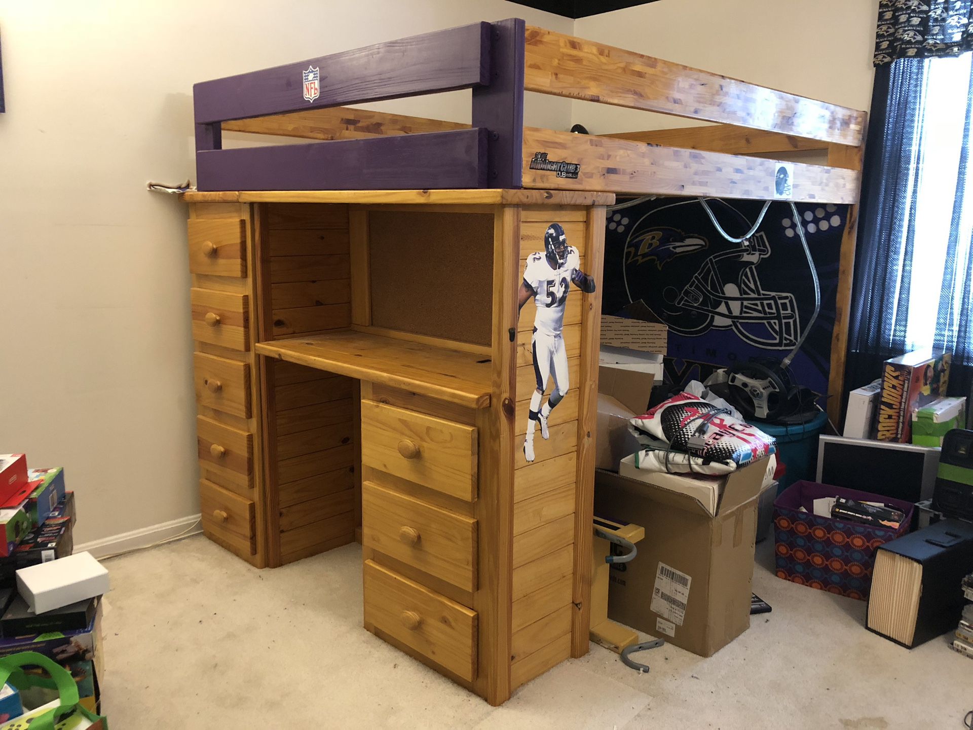 Full-size Loft bed set (Need Truck to pick up)