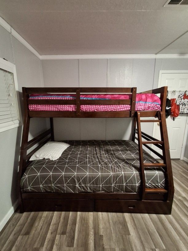 Bunk Bed 