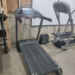 Equipo De Ejercicio . set of exercise machines, treadmill, weight bench and elliptical