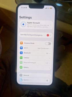 iPhone 16e