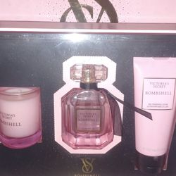 Victoria Secret Set NEW!!
