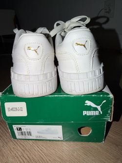 Women Puma Sneakers size 7.5