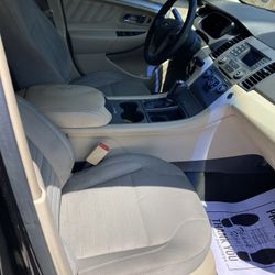 2015 Ford Taurus