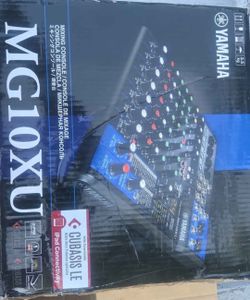 Yamaha mixing board new