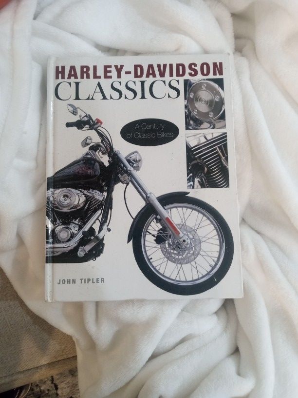 HARLEY DAVIDSON CLASSICS HARDCOVER BOOK