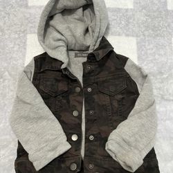 Hooded Camo Toddler Boy Manning Jacket Size 3T