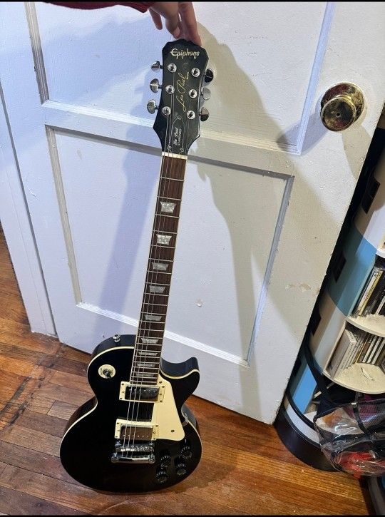 Gibson Les Paul (TEXT ME 209<<515<<6339<<)