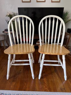 Set of 2 Tolman Solid Wood Windsor Chairs – White/Natural